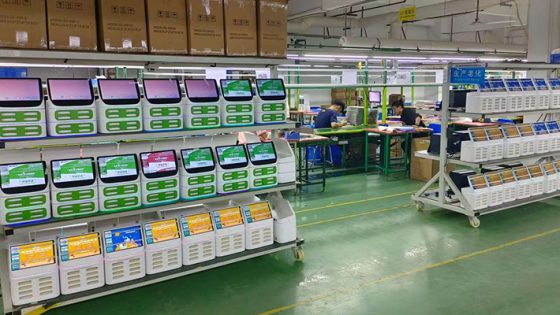 Shared power bank factory, mobile phone charging rental equipment manufacturing factory, and Zhongdian Core power bank factory workshop display.